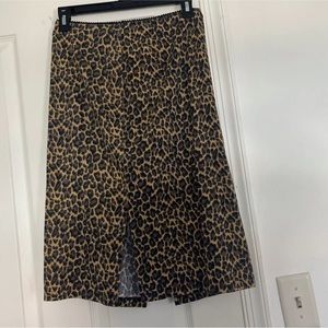 Forever 21 leopard knee length skirt